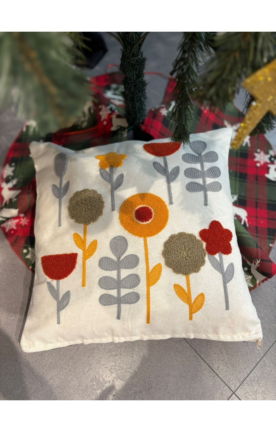 2'li Punch Nakışlı 45x45 cm Kırlent Kılıfı 19