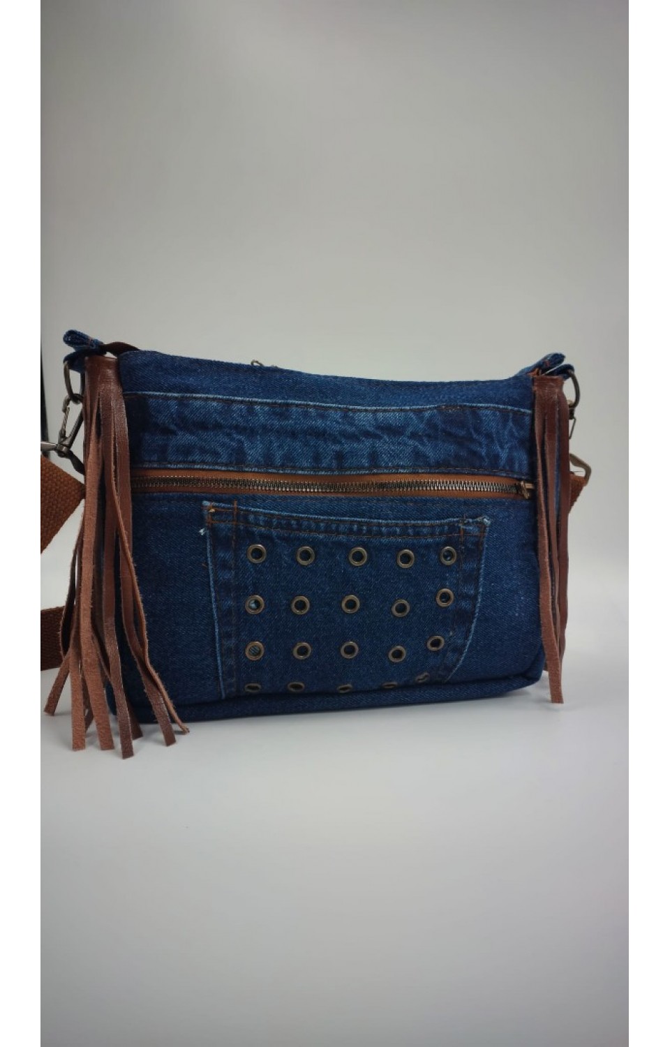 Püskül Detaylı Özel Tasarım Denim Çanta 