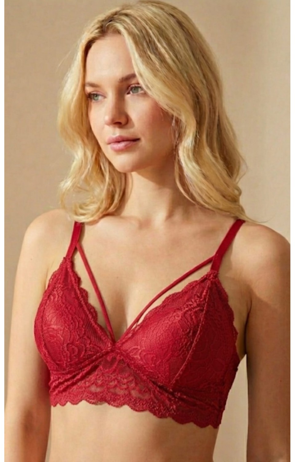 Kadın Dantelli Desteksiz Şeritli Bralet Sütyen Kırmızı Kadın Dantelli Desteksiz Şeritli Bralet Sütyen Kırmızı