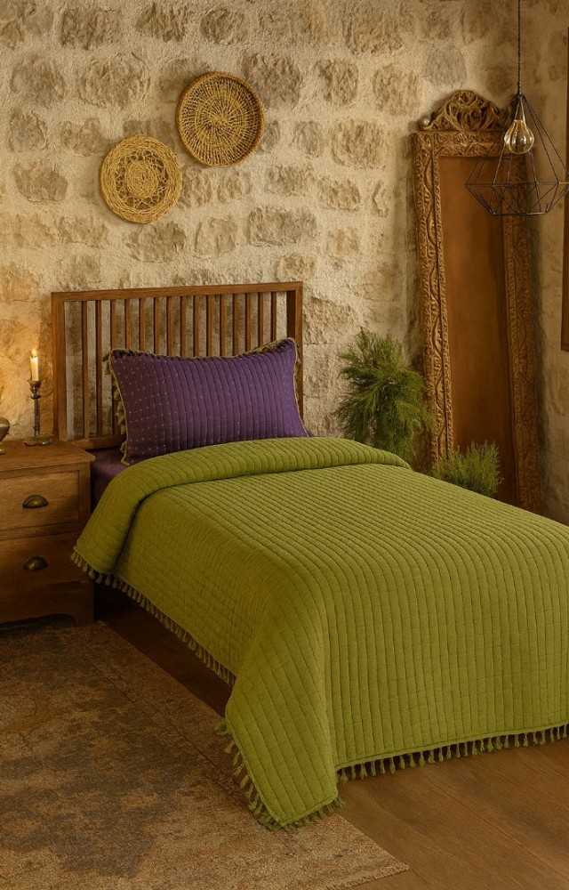 Püsküllü Çift Taraflı  180x250 cm Yatak Örtüsü 1 Adet 50x70 cm Yastık Kılıfı Yatak Örtüsü Seti